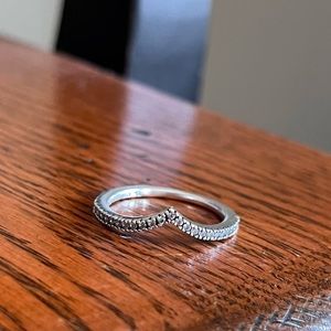 Pandora Sparkling Wishbone Ring Silver